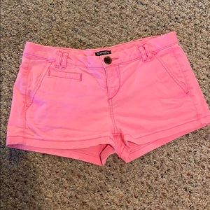 Pink wash denim shorts